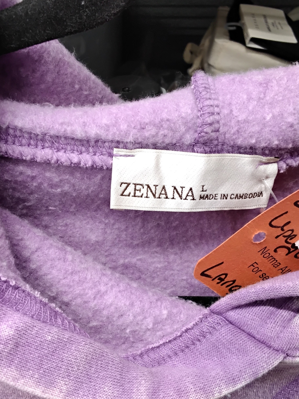 3970 S8ze Large Zenana Outfitters Lavender Floral Appliqué Hoodie Sweatshirt. - Picture 6 of 7